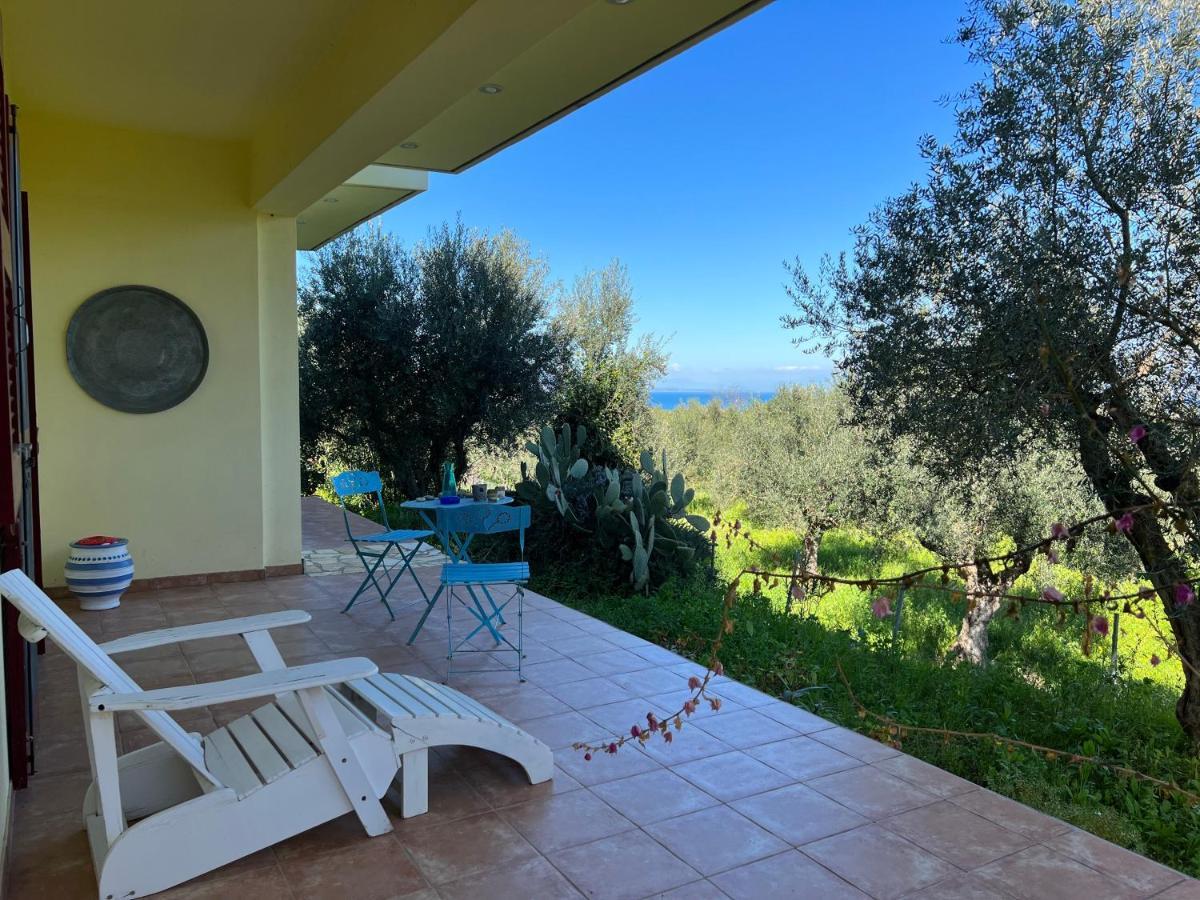Peaceful Home Amongst Olive Groves By The Sea Koroni  Exterior photo